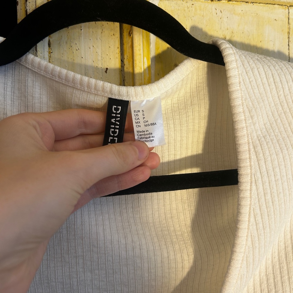 Divided White Ribbed Tie-Front Cardigan - Picture 2 of 4